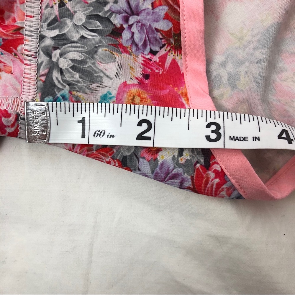❌ SOLD ❌ Lululemon Speed Up shorts 2.5” - Picture 5 of 6